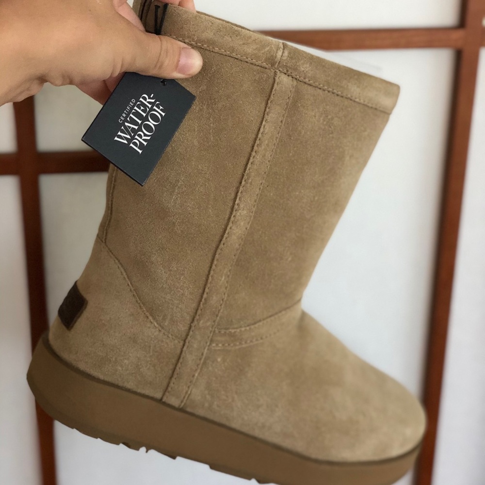 UGG NEW classic short waterproof snow boots 7.5